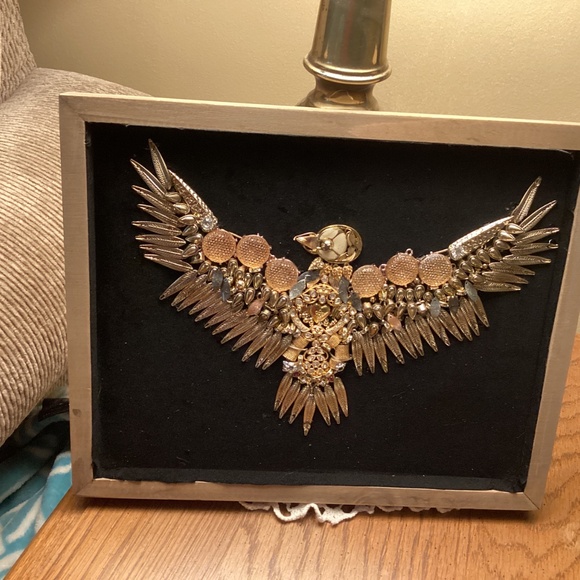 Man cave vintage jewelry handcrafted framed art bird gold tone necklace feathers - Picture 9 of 11